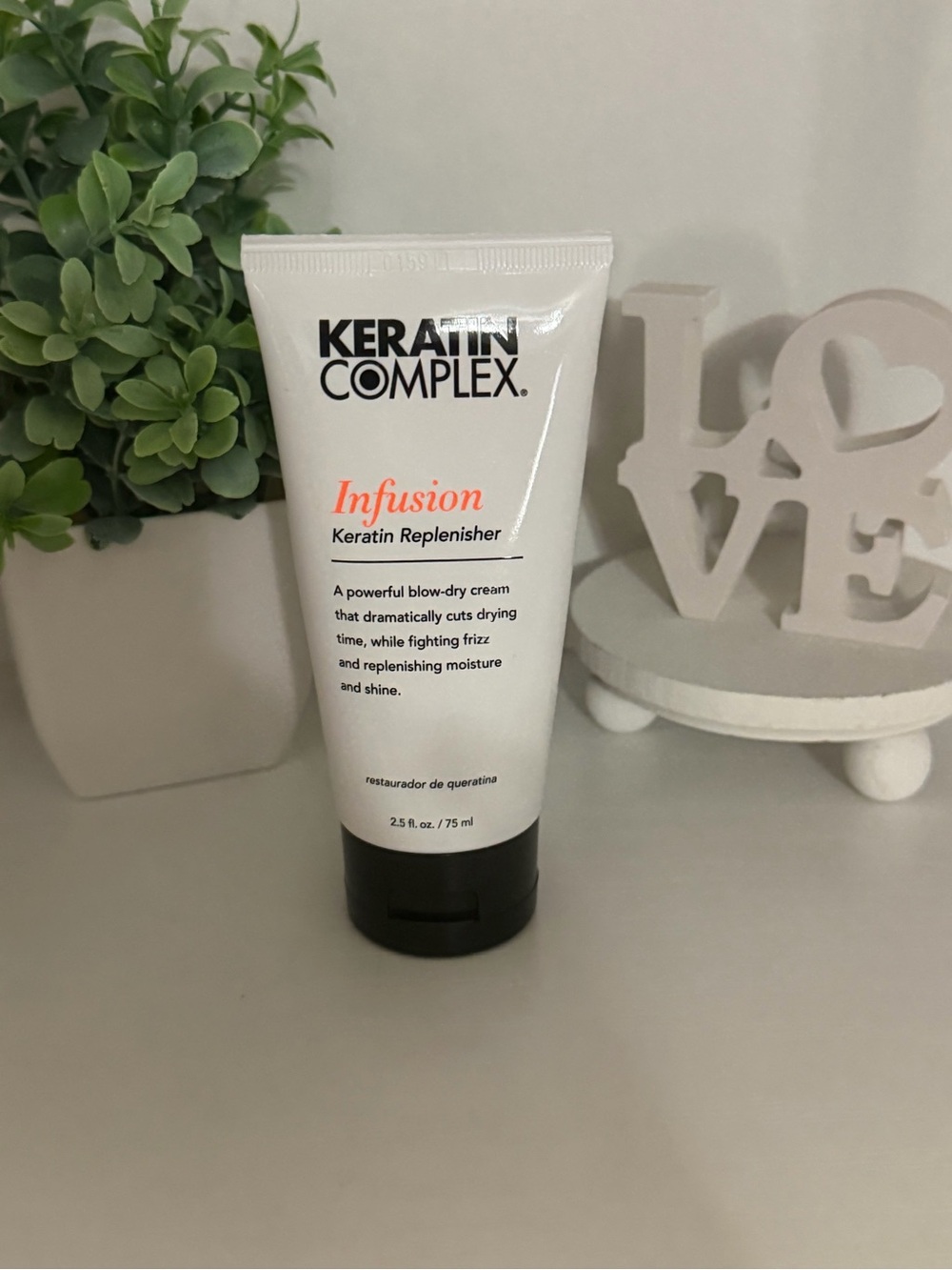 Keratin Complex Infusion Keratin Replenisher – White